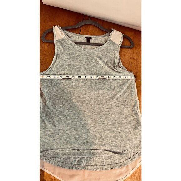J. Crew Gray Tank Top Silk like Overlay in Back Size XS - Picture 9 of 9